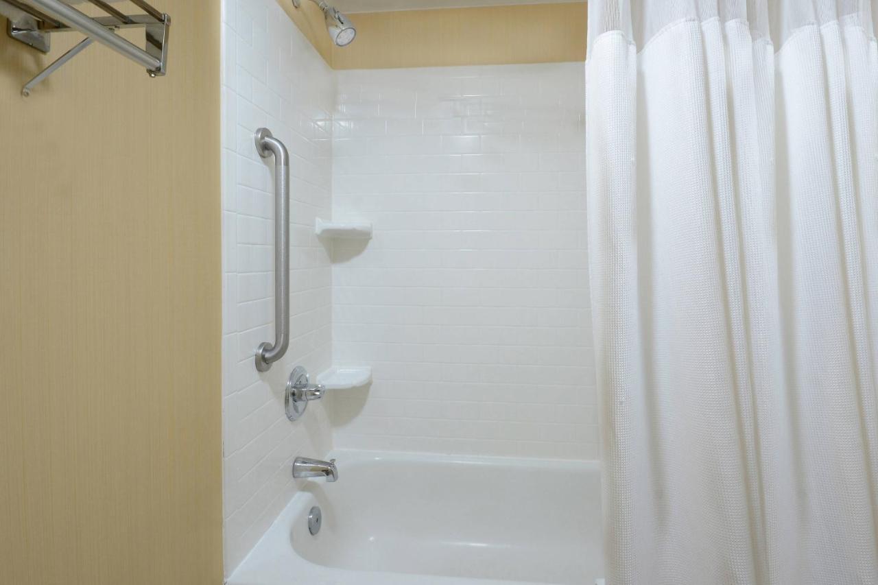 Fairfield Inn & Suites By Marriott Charlottesville North Dış mekan fotoğraf
