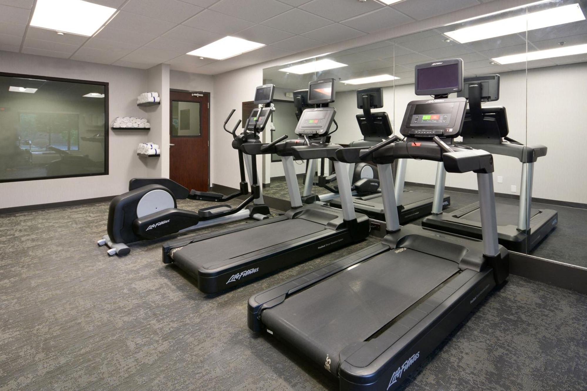 Fairfield Inn & Suites By Marriott Charlottesville North Dış mekan fotoğraf